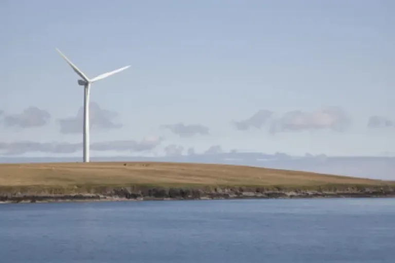 New study highlights extra community benefits of local energy systems